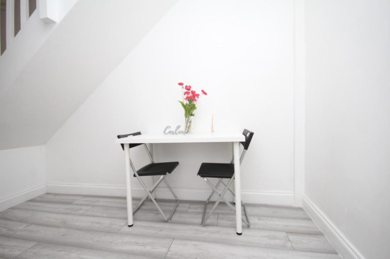 Lovely 3 Bed Spacious Flat Apartment In Central Londen Buitenkant foto